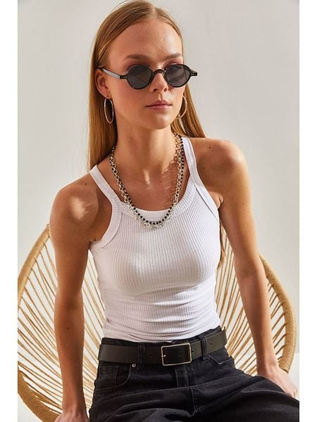 Bianco Lucci Top w kolorze białym rozmiar: S. Białe topy Bianco Lucci, s, bez wzorów, bez kołnierzyka, bez ramiączek. Za 39.99 zł.