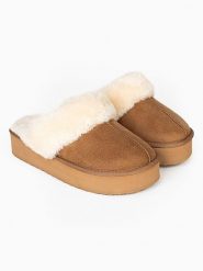 Blackfield Kapcie "Emilija" w kolorze jasnobrązowym rozmiar: 38. Brązowe kapcie Blackfield, bez wzorów, z materiału. Za 152.98 zł.