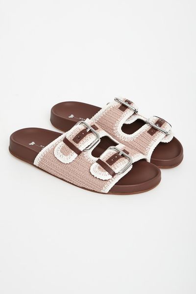 Klapki damskie skórzane Bonito WEEKEND MAX MARA. Klapki Weekend Max Mara, bez wzorów, bez obcasa, bez zapięcia. Za 1,259.00 zł.