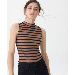Top z półgolfem - Beżowy. Topy House. W wyprzedaży za 19.99 zł.
