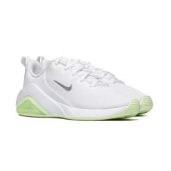 Damskie buty sportowe Nike Bella 7 FZ1689-106. Białe buty do biegania Nike, bez wzorów, z gumy, bez zapięcia, do biegania. Za 318.14 zł.