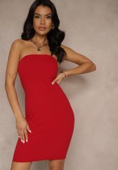 Czerwona Sukienka z Wiskozą Typu Bodycon Ellavira. Czerwone sukienki Renee, l, bez wzorów, z wiskozy, klasyczne, bez kołnierzyka, bez ramiączek, mini, bodycon. W wyprzedaży za 107.99 zł.