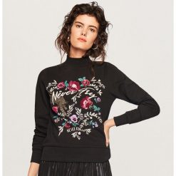 Bluza ze stójką - Czarny. Czarne bluzy Reserved, l, bez wzorów, bez ramiączek, bez kaptura. Za 79.99 zł.