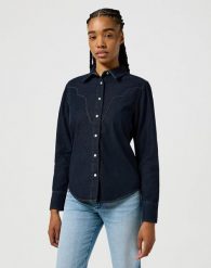 WRANGLER DAMSKA KOSZULA SLIM YOKE SHIRT FROSTED DENIM 112357525 W527018371. Koszule Wrangler, s, bez wzorów, z denimu, bez kołnierzyka, bez ramiączek. Za 199.99 zł.