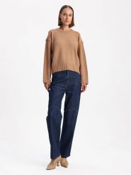 BGN Sweter w kolorze jasnobrązowym rozmiar: 34. Brązowe swetry BGN, bez wzorów, ze splotem, bez ramiączek. Za 74.63 zł.