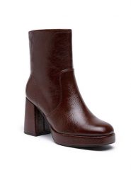 Foreverfolie Botki w kolorze brązowym rozmiar: 36. Brązowe botki Foreverfolie, bez wzorów, eleganckie, bez obcasa, bez zapięcia. Za 104.14 zł.