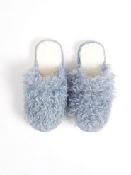 Admas Kapcie w kolorze błękitnym rozmiar: 40-41. Niebieskie kapcie admas, bez wzorów, z materiału. Za 47.82 zł.