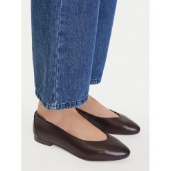 Baleriny Lasocki. Brązowe baleriny Lasocki, bez wzorów, bez obcasa, bez zapięcia. Za 149.99 zł.
