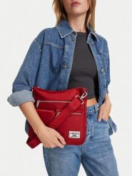 Guess Jeans Torebka CWBEO-GUESS-B-004-10 Czerwony. Czerwone listonoszki Guess Jeans, z aplikacjami, z jeansu, bez dodatków. Za 179.99 zł.