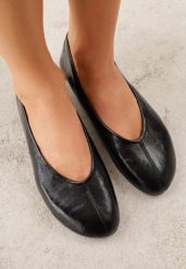 Czarne Gładkie Balerinki Basic z Zaokrąglonym Noskiem Kaleta. Czarne baleriny Renee, bez wzorów, z jeansu, klasyczne, bez obcasa, bez zapięcia. Za 74.99 zł.