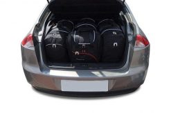 Torby Do Bagażnika Renault Laguna Hatchback 2007-2015 4Szt Kjust. Czarne torby podróżne KJUST, bez wzorów, z kauczuku. Za 1,227.00 zł.