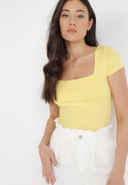 Żółta Bluzka Harphohsa. Żółte bluzki Born2be, l, bez wzorów, z dzianiny, bez kołnierzyka, bez ramiączek. Za 34.99 zł.