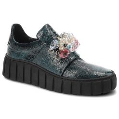 Półbuty damskie Damiss, skórzana cholewka wsuwaneozdobna aplikacja z kryształów, zielone szkło, DS-632. Zielone półbuty wsuwane DAMISS, z aplikacjami, ze skóry, eleganckie, bez obcasa, na obcasie. Za 348.99 zł.