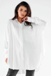 Koszula Oversize z Wydłużonym Tyłem - Biała. Białe koszule Awama, uniwersalny, bez wzorów, z elastanu, bez kołnierzyka, bez ramiączek. Za 239.90 zł.