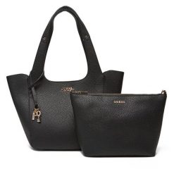 Torebka Guess. Czarne torebki klasyczne Guess, z aplikacjami, klasyczne, bez dodatków. Za 679.99 zł.