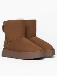 ISLAND BOOT Botki zimowe "Massey" w kolorze jasnobrązowym rozmiar: 39. Brązowe botki Island Boot, bez wzorów, z materiału, bez obcasa, na platformie, bez zapięcia. Za 173.60 zł.