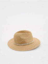 Słomkowy kapelusz panama - kremowy. Białe kapelusze Reserved, bez wzorów. Za 79.99 zł.