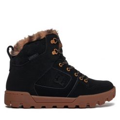 Botki DC. Czarne botki DC, bez wzorów, bez obcasa, na płaskiej podeszwie, bez zapięcia. Za 439.99 zł.