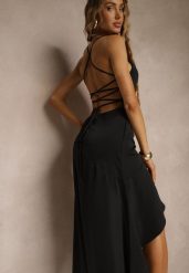 Czarna Sukienka Vices o Rozkloszowanym Kroju z Odkrytymi Plecami i Gorsetowym Wiązaniem Natiere. Czarne sukienki Renee, na imprezę, l, bez wzorów, eleganckie, bez kołnierzyka, bez ramiączek, maxi, gorsetowe. W wyprzedaży za 119.99 zł.