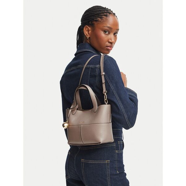 Torebka Furla. Szare torebki klasyczne Furla, bez wzorów, klasyczne, bez dodatków. Za 1,299.00 zł.
