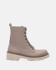 BEŻOWE WORKERY 26144L-2 MINK. Brązowe botki Venezia, bez wzorów, ze skóry, bez obcasa, bez zapięcia. Za 299.00 zł.