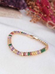 Pierres de Jade Pozłacana bransoletka z cyrkoniami rozmiar: onesize. Żółte bransoletki Pierres de Jade, z cyrkonią, pozłacane. Za 39.99 zł.