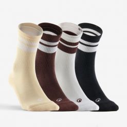 Skarpety sportowe tenis RS300 wysokie 4 pary. Skarpetki Decathlon, bez wzorów, z bawełny. Za 39.99 zł.