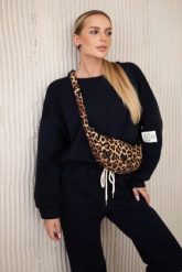 Komplet z wiskozy bluza + spodnie granatowy. Niebieskie bluzy Kesi Włoski, l, bez wzorów, z dresówki, bez kaptura. Za 342.93 zł.