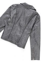 DAMSKA KURTKA SKÓRZANE WRANGLER WOMEN BIKER BLACK W4097WZ01. Czarne kurtki Wrangler, m, bez wzorów, ze skóry ekologicznej, klasyczne, bez kaptura. Za 309.99 zł.