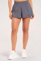 Spodenki fitness damskie Gym Glamour Court. Białe szorty sportowe GYM GLAMOUR, bez wzorów, na fitness i siłownię. Za 159.99 zł.
