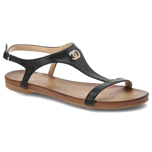 Czarne Sandały S.Barski Wygodne Płaskie Obuwie. Czarne sandały S.BARSKI, z aplikacjami, ze skóry ekologicznej, eleganckie, bez obcasa, na płaskiej podeszwie, bez zapięcia. Za 89.00 zł.