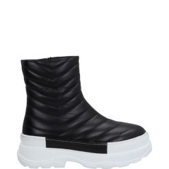 SPORTOWE BOTKI 491515 BLACK. Czarne botki Venezia, bez wzorów, ze skóry, sportowe, bez obcasa, bez zapięcia. Za 249.00 zł.