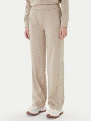 Guess Spodnie dresowe V6RB09 K2042 Beżowy Wide Leg. Brązowe spodnie dresowe Guess, z aplikacjami, z dresówki. Za 479.99 zł.