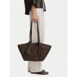 Torebka GINO ROSSI. Brązowe shopper bag Gino Rossi, bez wzorów, bez dodatków. Za 229.99 zł.