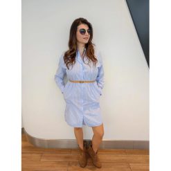 Jasnoniebieska sukienka w pionowe paski Alessia Santi. Niebieskie sukienki Alessia Santi, s, bez wzorów, z bawełny, klasyczne, bez kołnierzyka, bez ramiączek. W wyprzedaży za 1,010.00 zł.
