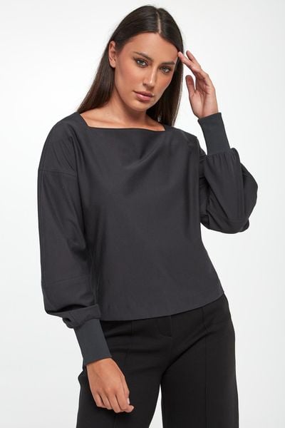 Bluzka damska Sarnico MM. Bluzki MM, s, bez wzorów, bez kołnierzyka, bez ramiączek. Za 799.00 zł.