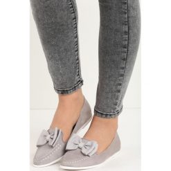 Szare Mokasyny BiBi. Mokasyny marki Reserved. Za 24.99 zł.