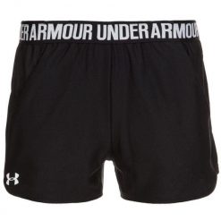 Spodenki sportowe damskie Under Armour New Play Short. Czarne szorty sportowe Under Armour, bez wzorów, do biegania. Za 149.00 zł.
