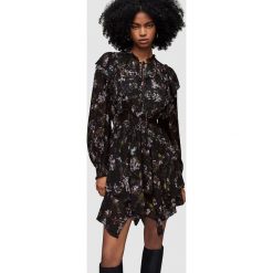 AllSaints sukienka kolor czarny mini rozkloszowana. Czarne sukienki AllSaints, bez wzorów, z wiskozy, bez kołnierzyka, bez ramiączek, mini, rozkloszowane. W wyprzedaży za 939.99 zł.