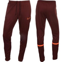 Spodnie Sportowe damskie Nike Dri-Fit Academy 21. Brązowe spodnie dresowe Nike, bez wzorów, długie. Za 139.02 zł.