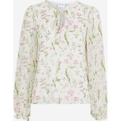 Bluzka Molly. Białe bluzki Vila, bez wzorów, eleganckie, bez kołnierzyka, bez ramiączek. Za 139.00 zł.
