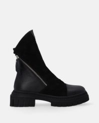 CZARNE BOTKI DAMSKIE H015SUBLOBB045. Czarne botki Venezia, bez wzorów, ze skóry, bez obcasa, bez zapięcia. Za 539.00 zł.