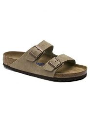 Birkenstock Skórzane klapki w kolorze beżowym rozmiar: 41. Brązowe klapki Birkenstock, bez wzorów, z nubiku, klasyczne, z otwartym noskiem, bez obcasa, bez zapięcia. Za 404.95 zł.