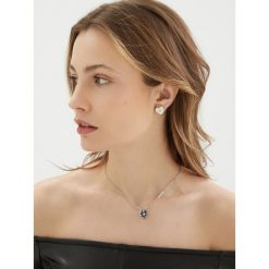 Kolczyki Guess. Szare kolczyki Guess, srebrne. Za 119.99 zł.