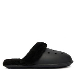 Kapcie Crocs. Czarne kapcie Crocs, bez wzorów. Za 199.99 zł.