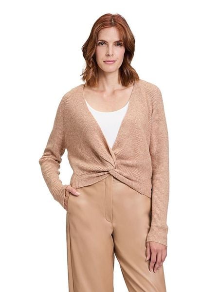 BETTY & CO Sweter w kolorze karmelowym rozmiar: 42. Brązowe swetry Betty & Co, bez wzorów, z wełny, bez ramiączek. Za 135.49 zł.
