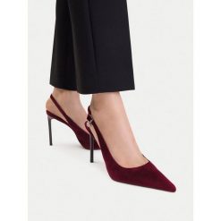 Szpilki Nine West. Czerwone szpilki Nine West, bez wzorów, bez obcasa, na szpilce, bez zapięcia. Za 279.99 zł.