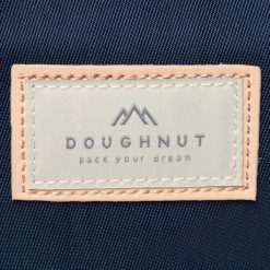 Plecak Doughnut. Niebieskie plecaki Doughnut, bez wzorów, bez dodatków. Za 239.99 zł.