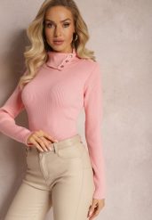 Różowy Golf z Prążkowanej Dzianiny z Nitami Itagi. Czerwone swetry Renee, z aplikacjami, z dzianiny, bez ramiączek. W wyprzedaży za 63.99 zł.