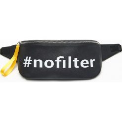 Saszetka z hashtagiem - Czarny. Nerki i saszetki House. Za 49.99 zł.